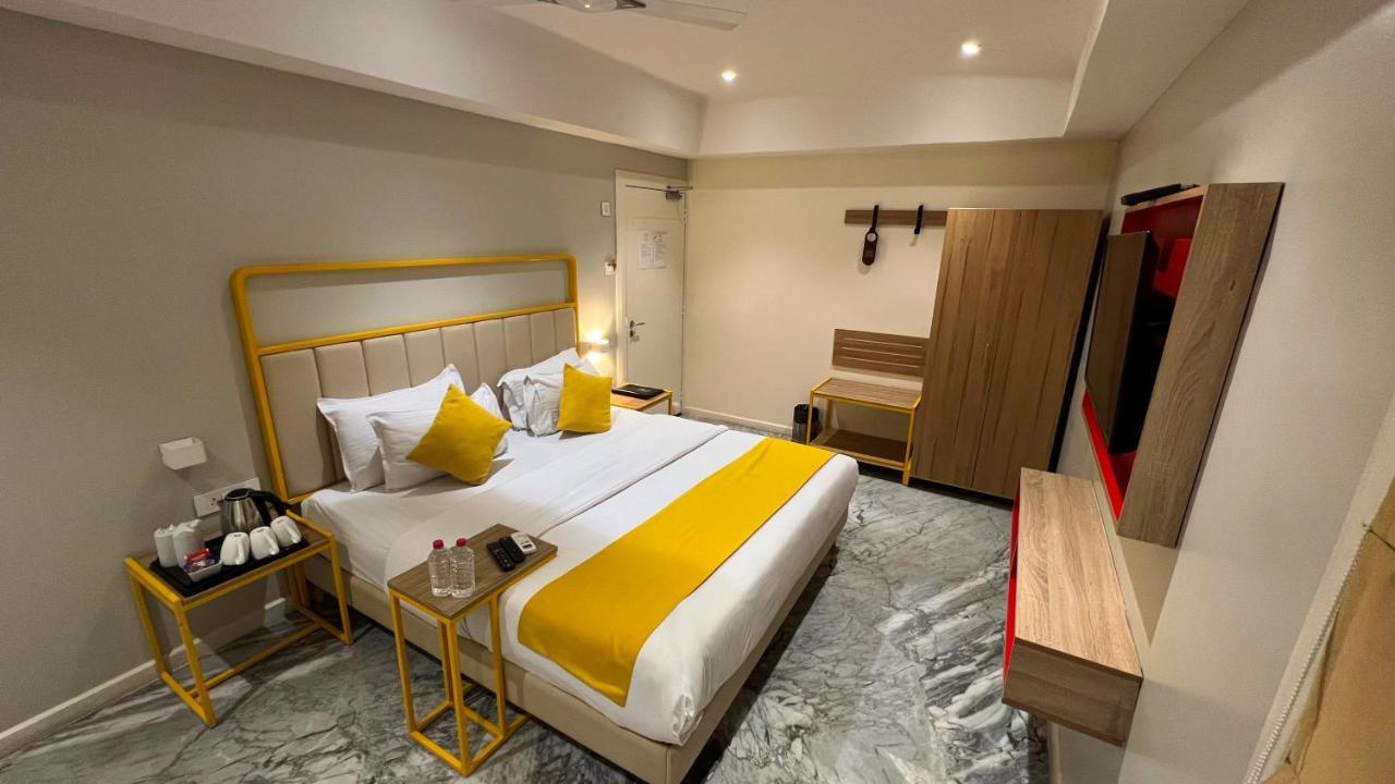 Phoenix - Unmatched Comfort Udaipur Exterior photo