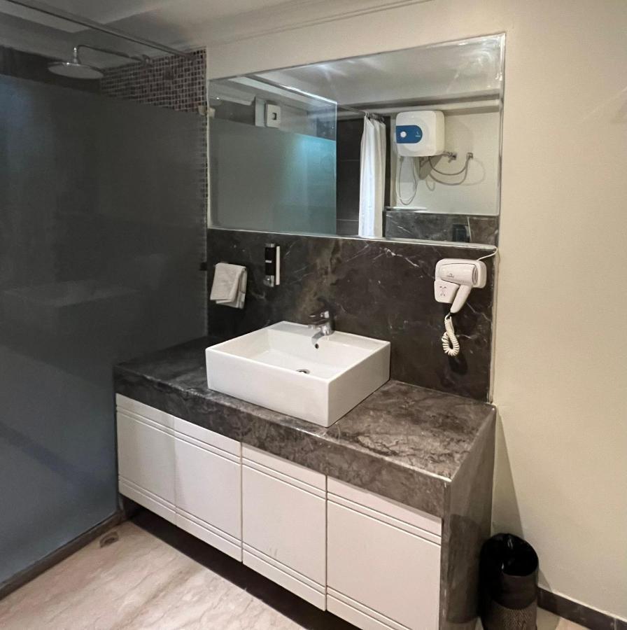 Phoenix - Unmatched Comfort Udaipur Exterior photo